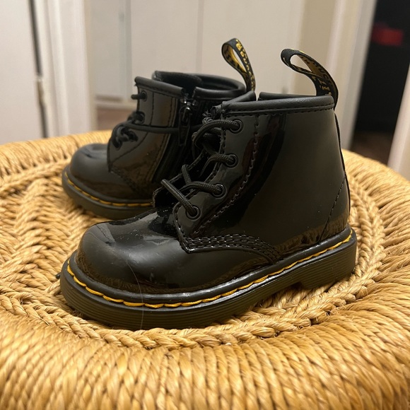 Toddler Doc Martens boots Sz 6 - Picture 3 of 4